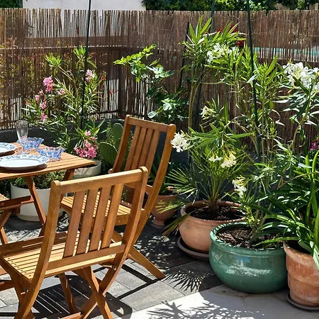 Cosy New Near The Sea