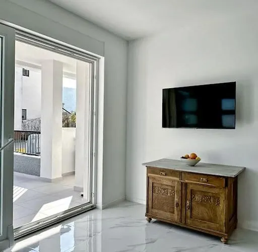 Cosy New Near The Sea Appartement Grebaštica