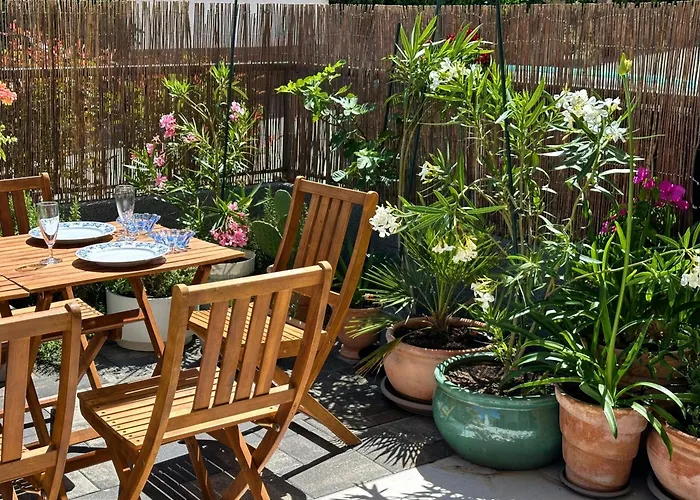 Cosy New Near The Sea